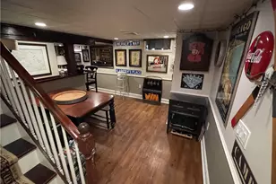 40 Keeher Ave, Newport, RI 02840 - Photo 6