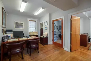 498 Broadway Ave, Providence, RI 02909 - Photo 10