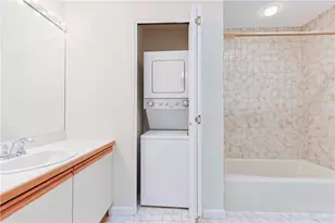 816 Williamsbug Circle, Warwick, RI 02886 - Photo 38