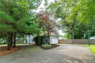 195 Oakland Beach Ave, Warwick, RI 02889 - Photo 4