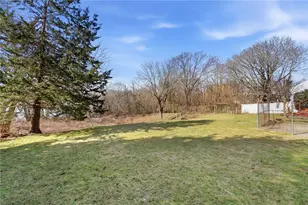 420 Auburn St, Cranston, RI 02910 - Photo 44