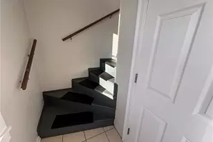 51 Trenton St, Providence, RI 02906 - Photo 2