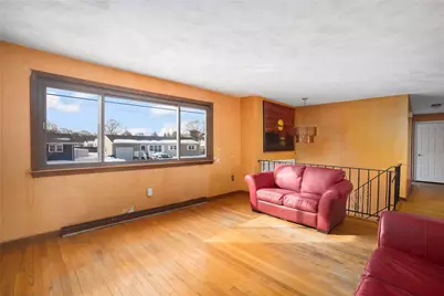 247 Asylum Road, Warwick, RI 02886 - Photo 2