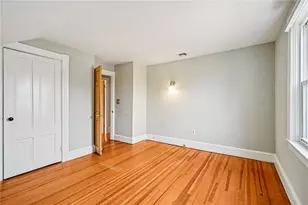 26 Barton Ave, Warwick, RI 02889 - Photo 22