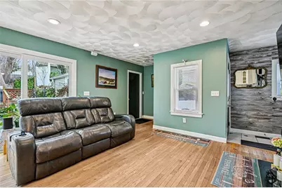 26 Barton Avenue, Warwick, RI 02889 - Photo 2