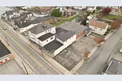 42 Main Road, Tiverton, RI 02878 - Photo 2