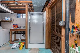 157 Sweetbriar Dr, Cranston, RI 02920 - Photo 38