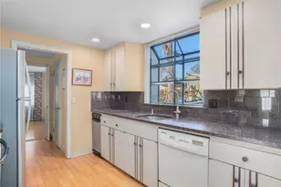 157 Sweetbriar Dr, Cranston, RI 02920 - Photo 16