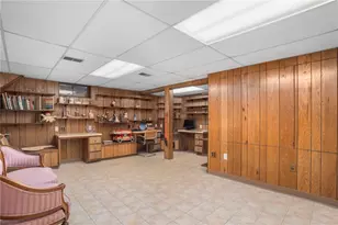 157 Sweetbriar Dr, Cranston, RI 02920 - Photo 34