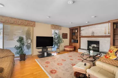 157 Sweetbriar Drive, Cranston, RI 02920 - Photo 4
