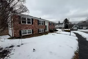 52 Cottonwood Dr, Cranston, RI 02921 - Photo 2