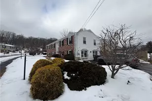 52 Cottonwood Dr, Cranston, RI 02921 - Photo 4