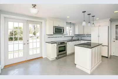 41 Clayton Street, Middletown, RI 02842 - Photo 6