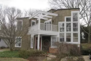 7 Springcove Rd, Narragansett, RI 02882 - Photo 2