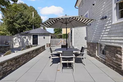 9 Anthony Street, Newport, RI 02840 - Photo 18