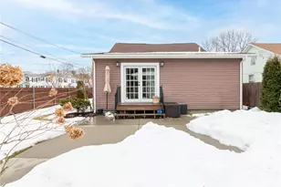 214 Grand Ave, Pawtucket, RI 02861 - Photo 24