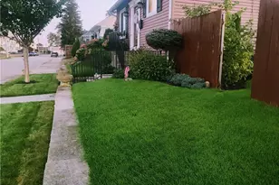 214 Grand Ave, Pawtucket, RI 02861 - Photo 32