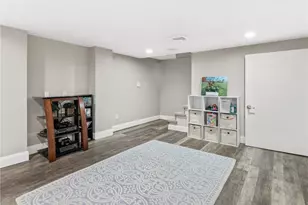 214 Grand Ave, Pawtucket, RI 02861 - Photo 20