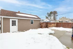 214 Grand Ave, Pawtucket, RI 02861 - Photo 20