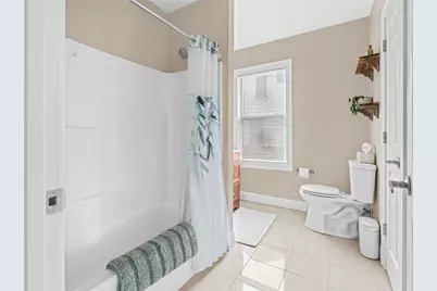 214 Grand Avenue, Pawtucket, RI 02861 - Photo 10