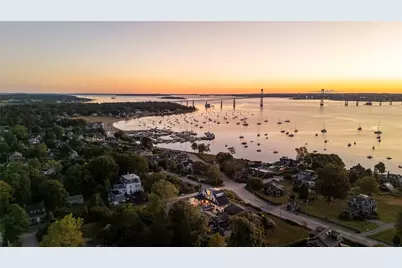 30 Walcott Avenue, Jamestown, RI 02835 - Photo 2