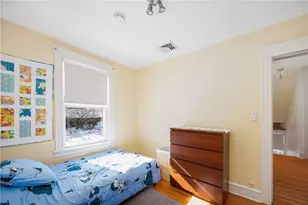 51 Wilcox Ave, Pawtucket, RI 02860 - Photo 22