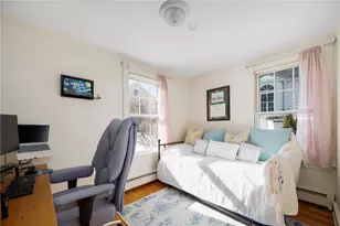 51 Wilcox Ave, Pawtucket, RI 02860 - Photo 20