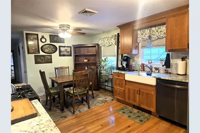 402 Main Street, Scituate, RI 02823 - Photo 2