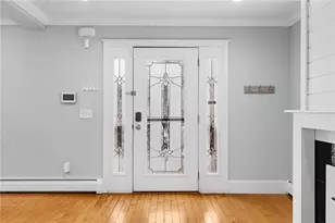 32 Pilgrim Ave, Coventry, RI 02816 - Photo 4