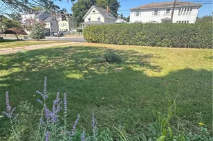 15 E Earle St, Cumberland, RI 02864 - Photo 6