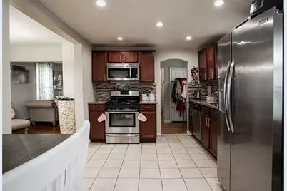 45 Tappan Street, Providence, RI 02908 - Photo 8