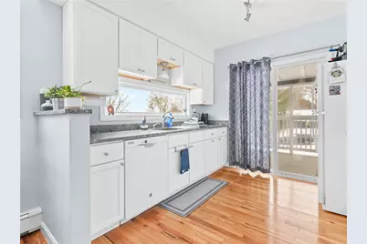 1082 Hancock Street, Fall River, MA 02721 - Photo 12