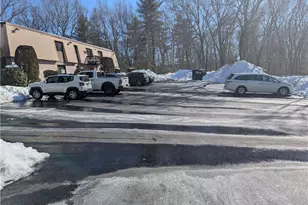 15 Apple Valley Pkwy, Smithfield, RI 02828 - Photo 2