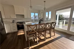 443 Wolcott Ave, Middletown, RI 02842 - Photo 4