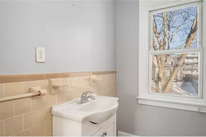 172 Camden Avenue, Providence, RI 02908 - Photo 22