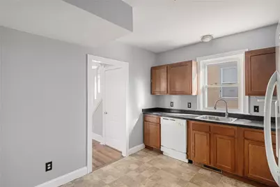 172 Camden Avenue, Providence, RI 02908 - Photo 18