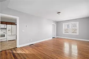 172 Camden Ave, Providence, RI 02908 - Photo 8