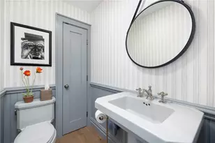 9 Anthony St, Newport, RI 02840 - Photo 16