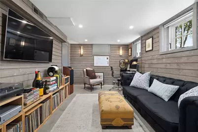 9 Anthony Street, Newport, RI 02840 - Photo 36