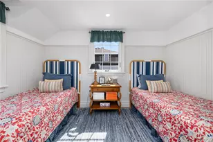 9 Anthony St, Newport, RI 02840 - Photo 30