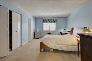 752 Quaker Ln, Warwick, RI 02818 - Photo 22