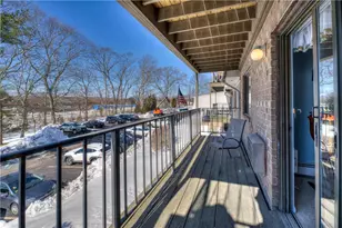 752 Quaker Ln, Warwick, RI 02818 - Photo 10