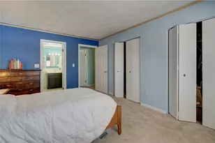 752 Quaker Ln, Warwick, RI 02818 - Photo 20