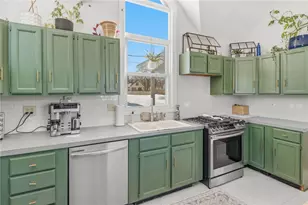 11 Heights Ave, Warwick, RI 02889 - Photo 20