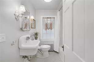 1220 Hope St, Bristol, RI 02809 - Photo 22