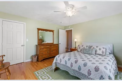 40 Weeden Avenue, East Providence, RI 02916 - Photo 26