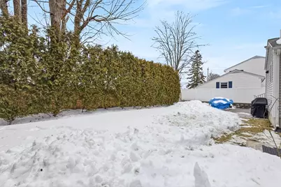 40 Weeden Avenue, East Providence, RI 02916 - Photo 44