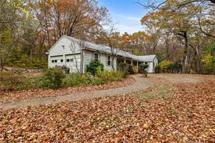 101 Cobble Hill Rd, Lincoln, RI 02865 - Photo 6