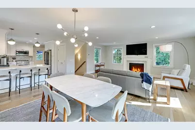 137 Rosebriar Avenue, South Kingstown, RI 02879 - Photo 12