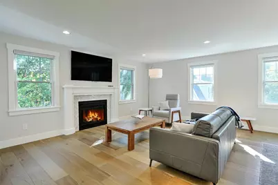 137 Rosebriar Avenue, South Kingstown, RI 02879 - Photo 8